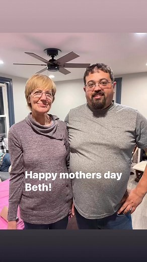 Screaming happy mothers day to our owner Beth Lee | Rust: Studio & Class Room