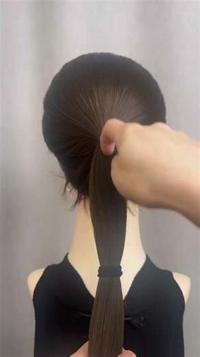 Beautiful hair tutorial you can follow in minutes.