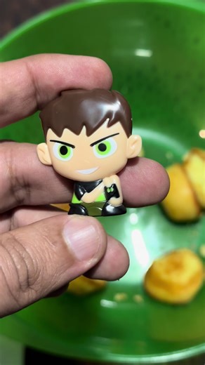 Nos salió Ben 10 en los little bites