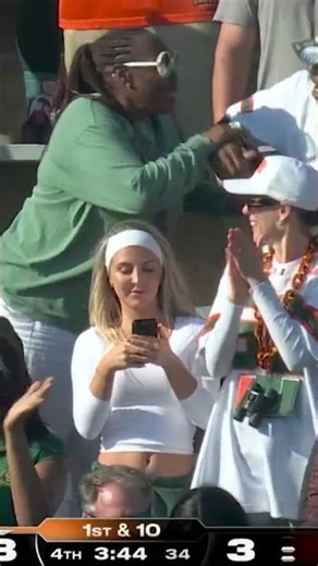 This blew it WIDE OPEN for Miami 😮‍💨 (📍 ‪@ModeloUSA‬ )