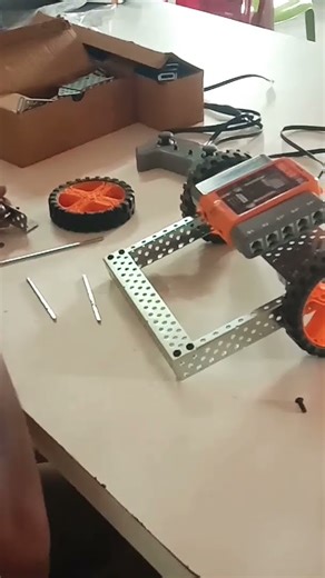 assembling of robo kit by robocart #robotics #technology
