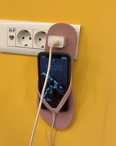 179K views · 316 reactions | Flip-flop your charging game  | MetDaan Nails | Facebook