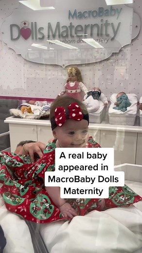 Real Baby in MacroBaby Dolls Maternity for Adoption