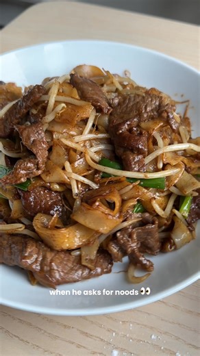 Beef chow fun (乾炒牛河) ? This is honestly one of my all time favourite Hong Kong dishes. It’s a Cantonese stir-fried soy sauce noodle dish with tender beef, hor fun (rice noodles), bean sprouts and green onions. Its signature wok hei (鑊氣, smoky charred aroma from high-heat cooking) makes it an iconic favourite among Hong Kongers ?? #cooking #homemade #beefchow #tasty #foodie | BuzzFeed Food