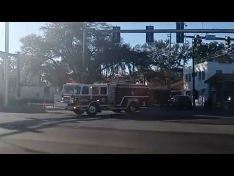 Marion County Fire Rescue E3 Responding with Major Q2b & Air-horn