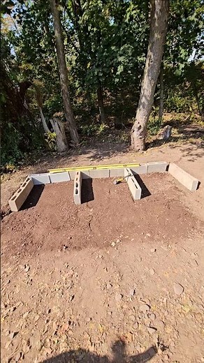 Building our new & improved compost bins from scratch - Part 5 "Placing the cinder blocks"