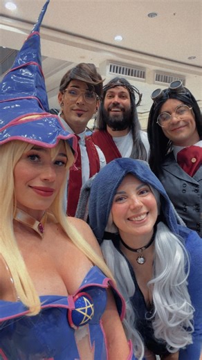 Pauli 🌙 on Instagram: "@holidaymatsuri is officially over ✨ what an amazing time with new and old friends! 🤍 hasta la próxima! #holmat #holidaymatsuri #cosplay"