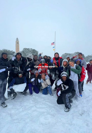 LSU Football Fans Experience Surprise Snow