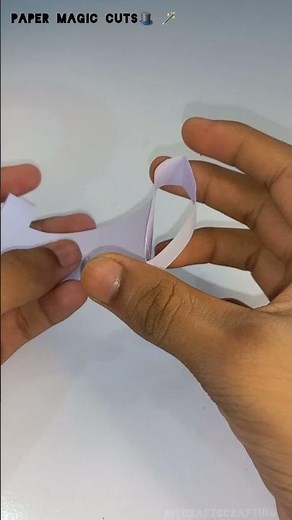 🎩 “Unbelievable Paper Magic Cut Trick | Easy Paper Cutting Magic You Must Try!”