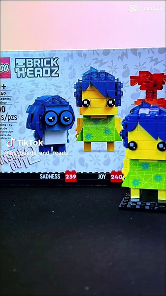Unfortunately I missed last week but this weeks build video is available on my YouTube channel (link in bio). Please stop by and show some love. 🫶🏽 #lego #brickheadz #legocollection #fyp #youtuber