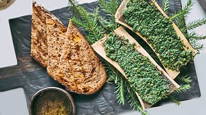 What do you know about Siberian cuisine? Do you know what is "ukha" soup? What about nelma and muksun? See our new video from Tobolk to see how Fäviken, 2 Michelin Guide star, gave inspiration to Russian chefs and how to survive in Siberia if you want to make a successful restaurant. This "Mark i Lev" (МАРК и ЛЕВ) project. And yes, you'll see real Russian winter. Bon appetit. | Elite Life