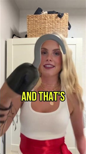 She Bought a Captain Hook Costume… Then Realized One Big Problem 😂