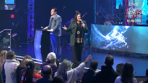 IT’S YOUR SEASON OF DIVINE BREAKTHROUGH! The power of the enemy is crumbling as the Lord of the Breakthrough is releasing His “Breaker” spirit over His people in this season! ⚔️ It has been prophetically declared that this is the Year of the Lord’s Fight where God is stepping in and bringing deliverance, healing, restoration, reconciliation, favor, and increase over you and your loved ones! It’s time now to rest in God’s promises, claim your supernatural victory, and begin walking in the authori