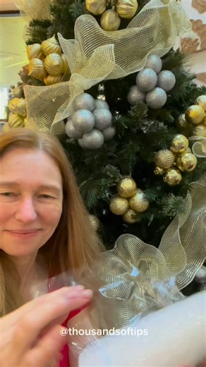 Thousands of Tips on Instagram: "Rustic Cone Xmas Decor idea, wrapp a styrofoam cone with filme soak jute twine and wrap arround the cone, let it dry, remove the plastic filme and decor. #christmas #xmasプレゼント #xmas #xmasdiy #xmastree #handmadewithlove #jute #ornament #xmasornaments #natal #natale #tanenbaum #noel #diy #ınstagood #homedecor #easy"