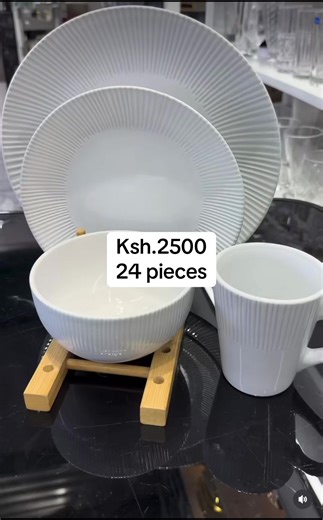 Elegant 24-Piece Dinner Set for Stylish Meals