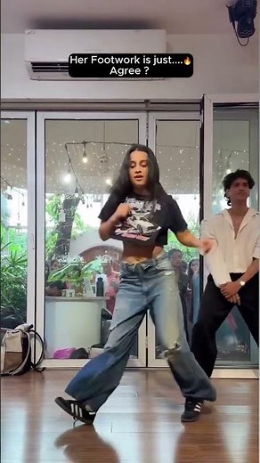 She Turned Party Into a Movie Scene 😍 | Heropanti Dance Viral Shorts 🔥