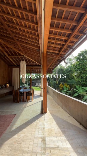 Modern Joglo with jungle views in Buwit, Tabanan, Bali, only with GD&ASSOCIATES. Available for leasehold for 28 years (9 Oct 2053), purchase at IDR 6,000,000,000, equivalent to approximately 370k at today’s exchange rate. The house is built from recycled wood, carefully collected from several old joglo houses. These houses were dismantled in Java, and the wood was transported to Bali, where they were assembled. This choice of material is intentional: timber that has stood for decades is naturall