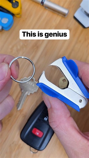 Everyday ideas that actually help Simple ideas that make everyday to-dos just a little easier. This original video was produced by Network Media LLC, and Liz and Jeff. #everydayideas #simpletips #homediy #keys | Home Hacks & Easy Snacks