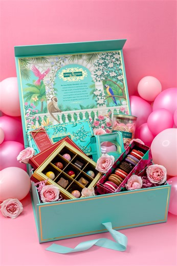 The Green Monkey Chocolatier on Instagram: "💖 ALWAYS & FOREVER GIVEAWAY 💖 Celebrate love with our ultimate Valentine’s indulgence — the Always & Forever Bundle. A curated collection of treats designed to delight the senses: ✨ Luxury Shortbread Collection (6) 🍓 Box of 6 Macarons 🍫 Box of 9 Truffles ☕ Hot Chocolate Bomb 💗 Raspberry Meringue Kisses 🎁 Packaged in our luxury gift box and Valentine's sleeve How to enter: Follow us, like this post, and tag a friend. 🥰 Winner announced February 1