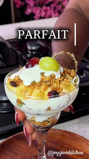 The best parfait combo recipe that everyone will enjoy ! Do you make or buy Parfait? Oya quickly save this video as it will always come in handy ——— Joy givers, rate this Parfair recipe over 10 💃🏽💃🏽💃🏽💃🏽💃🏽💃🏽💃🏽 #parfait #foodtiktok #joygiverkitchen