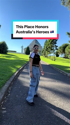 Explore the Shrine of Remembrance in Melbourne