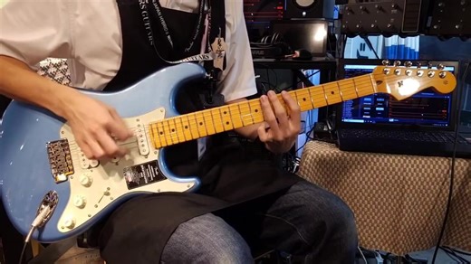 #フェンダー 新商品入荷！！ #Fender【American Professional Classic #Stratocaster "HSS"】 ヴィンテージ感ある潤った倍音に加え リアにすれば無敵の極太ハムサウンド ギターヒーローが感じてきたであろうインスピレーションを感じる1本です。 ぜひお聞きください！ #ギター https://www.ishibashi.co.jp/ec/product/0bb0gnnek-8662 | イシバシ楽器名古屋栄店 （株）石橋楽器店