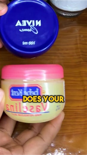 Does your skin look tired or dull Discover two natural ingredients that can help keep your face smooth hydrated and glowing In this video Ill show you an easy home mix that supports skin elasticity and leaves your face feeling soft and refreshed Its simple affordable and part of a natural skincare routine you can do at home Dont forget to rate this video from 1 to 10 and tell me where youre watching from Your feedback means a lot Check my profile link for the names of both ingredients and over 1