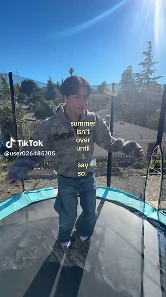 haven’t been on the trampoline since 2019 🥀🥀 #summervibe #trampoline #fun