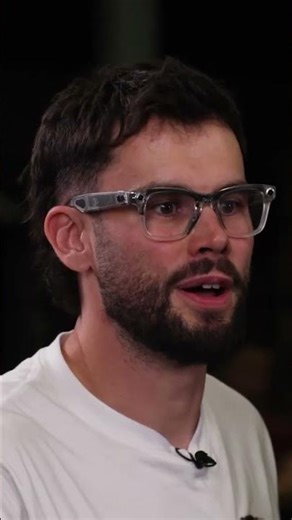 Il enchaîne les Muscle Up sans pression 😳