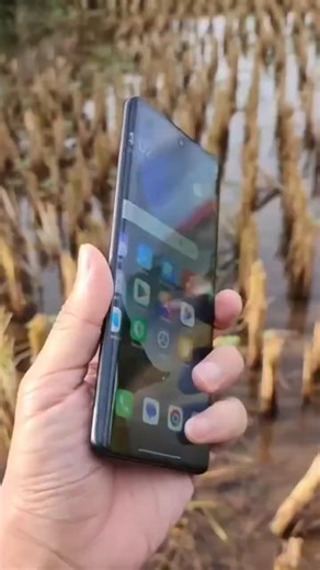 A 2 Million Rupiah Phone That's Powerful! #techindonesia #xiaomiredminote15