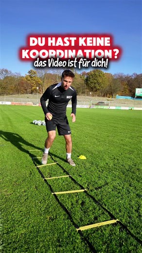 Verbessere deine Koordination im Fußball mit dieser Übung