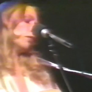 30K views · 2.9K reactions | “All the people at this party They've got a lot of style They've got stamps of many countries They've got passport smiles” Watch Joni’s performance of “People’s Parties” from 1974 and pre-order THE ASYLUM ALBUMS (1972-1975) here: JM.lnk.to/AA7275 | Joni Mitchell | Facebook