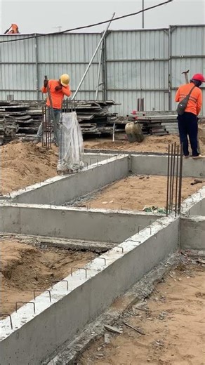 Fast & Safe Concrete Formwork Removal: Expert Methods
