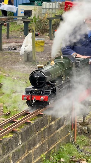 Alex Fletcher on Instagram: "Check out this 5 inch gauge King Class live steam locomotive. Another one of Mike’s who built the Saint Class. This thing is an absolute beast and could easily pull three carriages of people. He’s had it many years and spent a lot of time making it more accurate to the original. . . #steamlocomotive #steamtrain #livesteam #narrowgauge #modelrailway #modelrailroad"