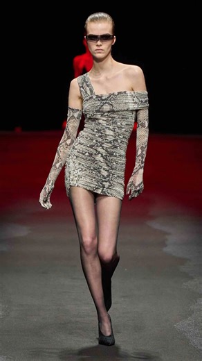 @aluemodel | @libbyybennett walking for @roberto_cavalli #fw25 Don’t forget to follow to like it :) Don’t repost my edits please... . Follow me -... | Instagram