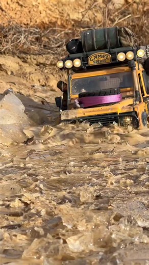 RC 🐫 🏆 #thescailtrail 🎥 @s_scale_rc ⬅️⬅️⬅️ 🐫🐫🐫 #rc #scalerc #4x4offroad #offroad4x4 #offroadrc #4x4trucks #defender #camel #cameltrophylandrover #cameltrophyrc #cameltrophydiscovery #offroading#offroadlife#offroadtrucks#offeoadcamper#offroad4x4#offroader#offroadclub#offroadrc#landrover #defender90#defenders #defenderlove #scalerccrawler #scalerc #rc4wd #rc4wddefender #4x4offroad #offroads #d90 | The Scale Trail