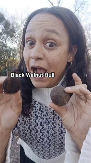 Jami TheStylist on Instagram: "How to use the Black Walnut Hull Powder for a parasite Cleanse🪱 #blackwalnut #Parasites #detox"