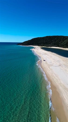 11K views · 373 reactions |  ☀️ Discover the magic of Double Island Point where golden sand dunes meet the sparkling blue sea under the warm sunshine ️ Double Island Point, Queensland. ️: @sammy.monique #doubleisland #australia #aussielife #nature #queensland #travel | Aussie Life | Facebook
