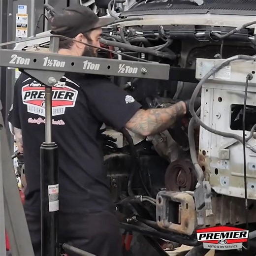 Replacement for a Blown Engine I #dieselrepair #motorhomerepair #rvrepair