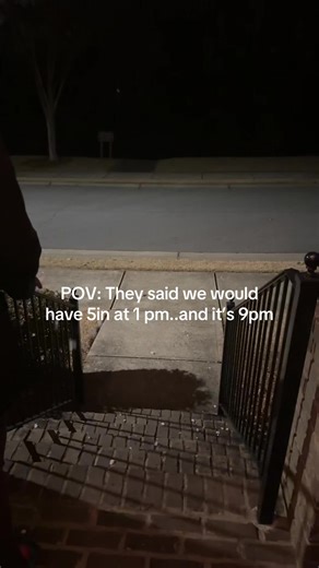 At this point I heard we supposed to be having exploding trees…let me start sprinkling this ice #snow #atlanta #snowstorm #winterweather #ice