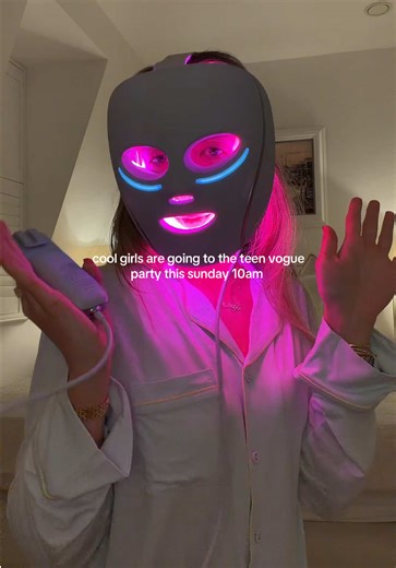 fromrooms (@fromrooms)’s video of cool girl