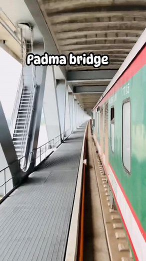 High speedy train passed Padma rail bridge. #reelsviralシ #foryouシ #autumn #ontario #intercityexpress #train #british #spanish #elivatedexpressway | Bd Train View