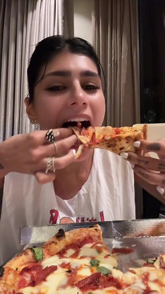 Exploring Mia Khalifa's ASMR Mukbang Eating Show