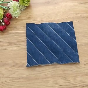 47K views · 410 reactions | Easy Recycling DIY with Just a Piece of Old Denim Fabric 朗 | Knitting Fashion | Facebook