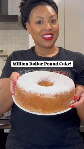 Million Dollar Pound Cake is SO GOOD! #cake #baking