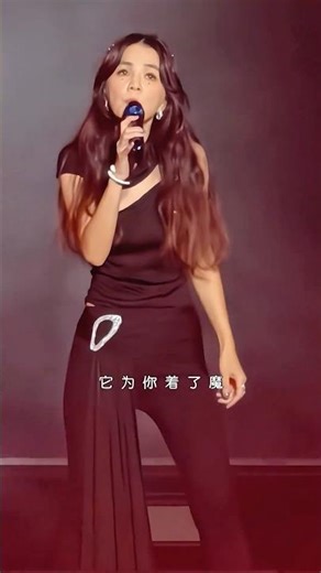 ✨没想到，当年的假小子，才是如今最让人心动的女神！#陈嘉桦 #ella陈嘉桦 #现场live