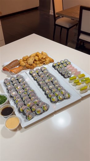 Catch and Cook: Tempura Lobster Sushi Rolls Topped with Cero Mackerel 🍣 | Gray Davis