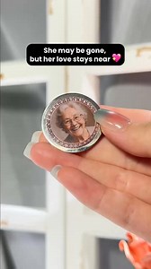 Personalized Pocket Hug Keychain, a Memento for Your Family👇🏻👇🏻 Order Now 👇🏻👇🏻 https://doyobest.com/products/9910215344445 #doyobest #gift #personalizedgift #personalized #missing #memorial #deceased | DoyoBest