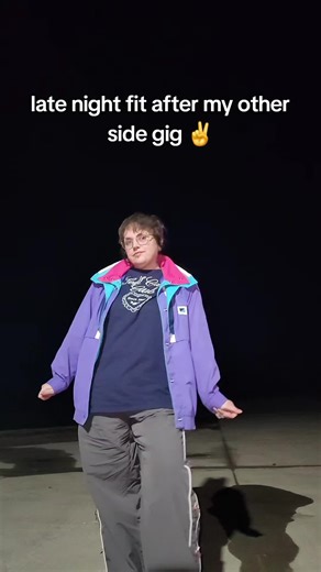 waiting for my kiddo to finish their class before heading home ✌️ #theythem #fitcheck #smalltowncore