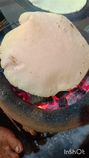 #chawl aata ki roti🥟🥟🥟#chawl aate ki fulke 🙂🙂🙂🙂 #vlogs #trending #food